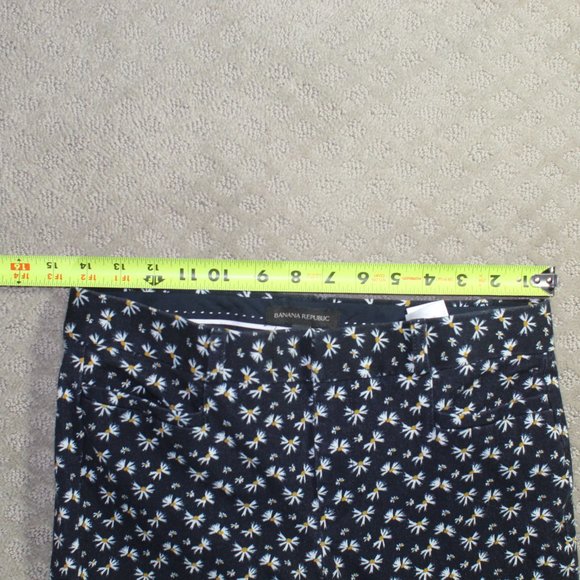 Banana Republic Size 2 Sloan Fit Mid Rise Cropped Pants - Picture 6 of 6